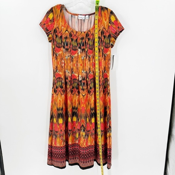 NWT Kim Rogers Orange Printed Short Sleeve Scoop Neck Godet Casual Dress Size PS - Picture 7 of 10